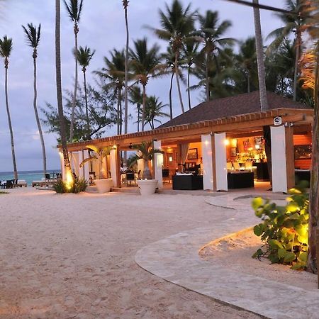 Chic Beachfront Apartment - Private Beach Access Пунта Кана Екстериор снимка