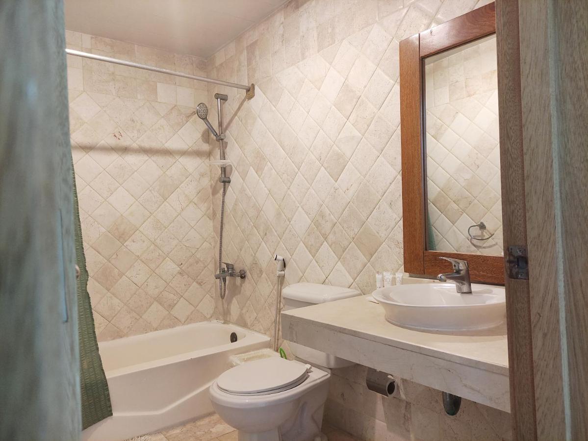 Chic Beachfront Apartment - Private Beach Access Пунта Кана Екстериор снимка