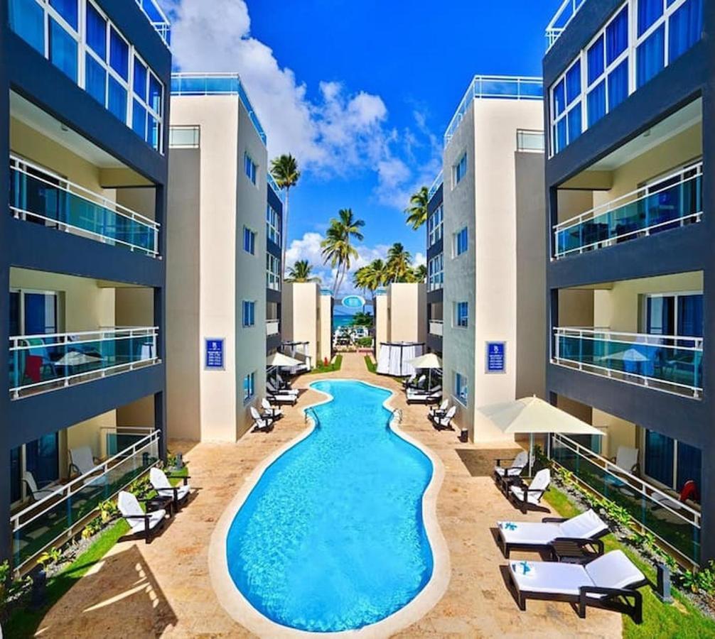 Chic Beachfront Apartment - Private Beach Access Пунта Кана Екстериор снимка